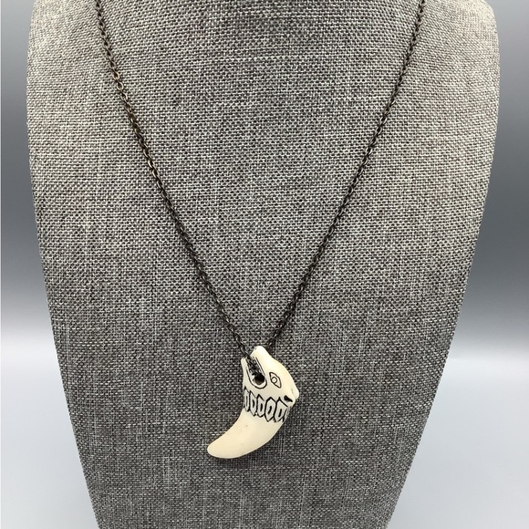 Ferocious Bite Pendant Emo Necklace - Picture 2 of 6